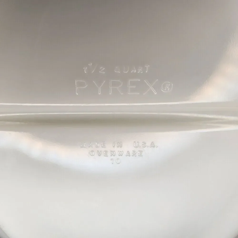 Vintage PYREX‎ Town & Country 1.5 Quart Divided Casserole Dish